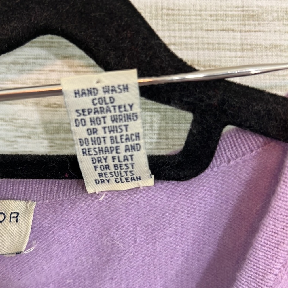 Lord & Taylor lavender purple cashmere sweater - Picture 4 of 6